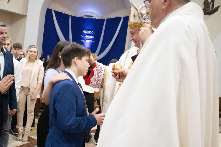 Bierzmowanie w Słopnicach Dolnych