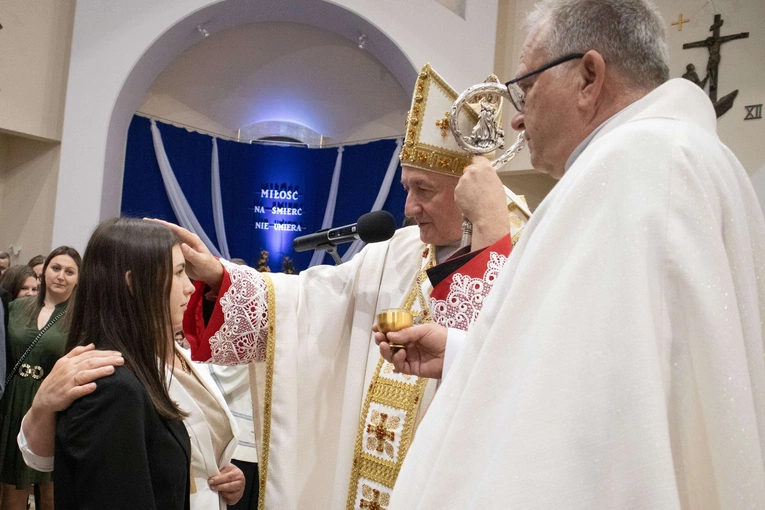 Bierzmowanie w Słopnicach Dolnych