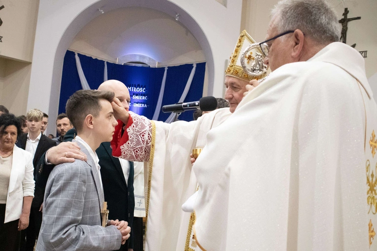 Bierzmowanie w Słopnicach Dolnych