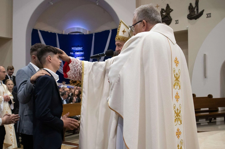 Bierzmowanie w Słopnicach Dolnych