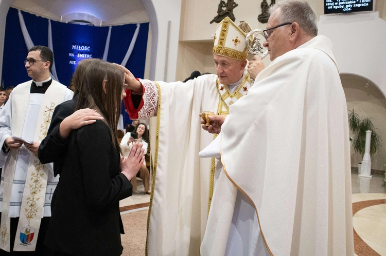 Bierzmowanie w Słopnicach Dolnych