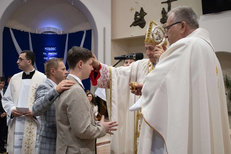 Bierzmowanie w Słopnicach Dolnych