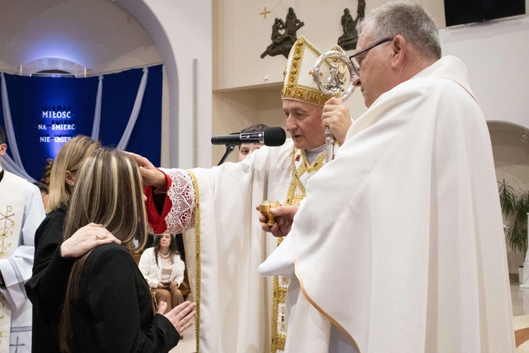 Bierzmowanie w Słopnicach Dolnych