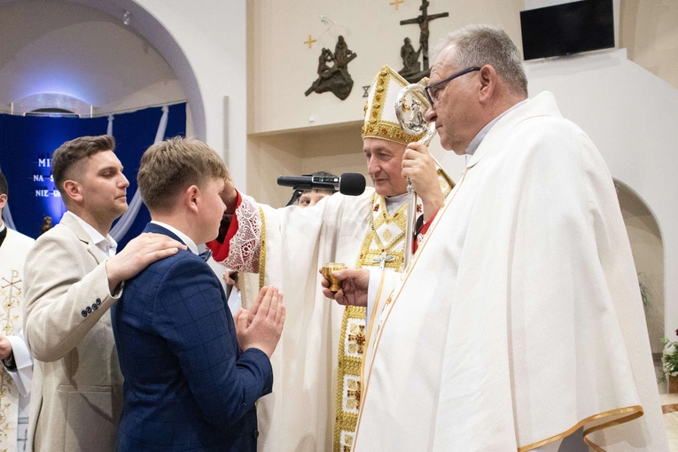 Bierzmowanie w Słopnicach Dolnych