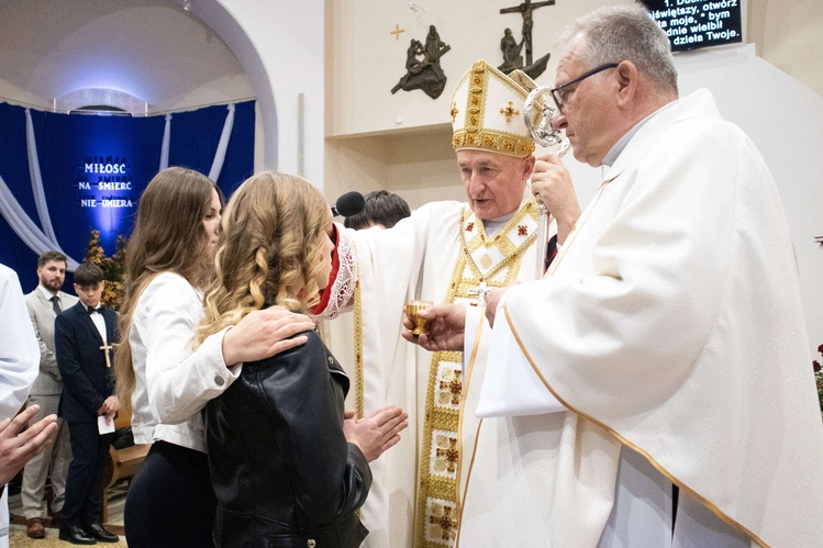 Bierzmowanie w Słopnicach Dolnych