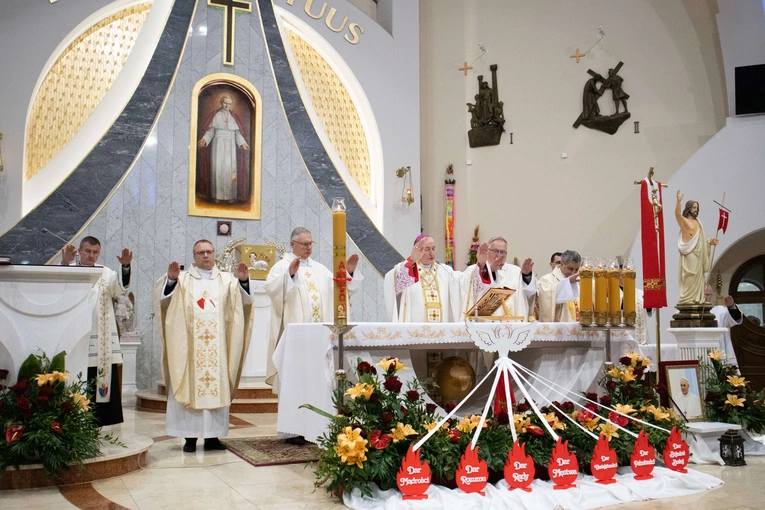 Bierzmowanie w Słopnicach Dolnych