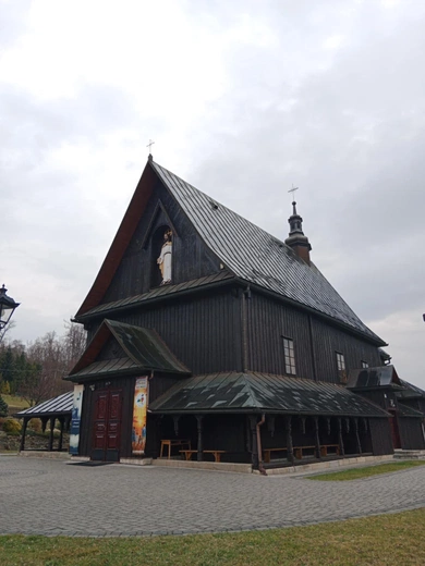 Śladami świętych w tymowskim kościele