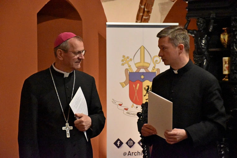 Ks. Piotr Nadolski nowym duszpasterzem młodzieży AG