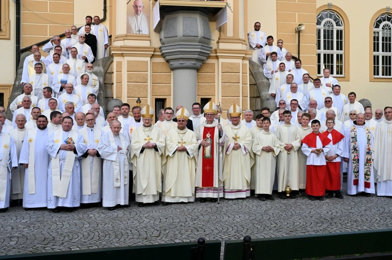 Jubileuszowa pielgrzymka kapłanów do sanktuarium św. Jacka