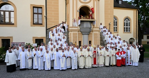 Jubileuszowa pielgrzymka kapłanów do sanktuarium św. Jacka