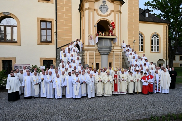 Jubileuszowa pielgrzymka kapłanów do sanktuarium św. Jacka