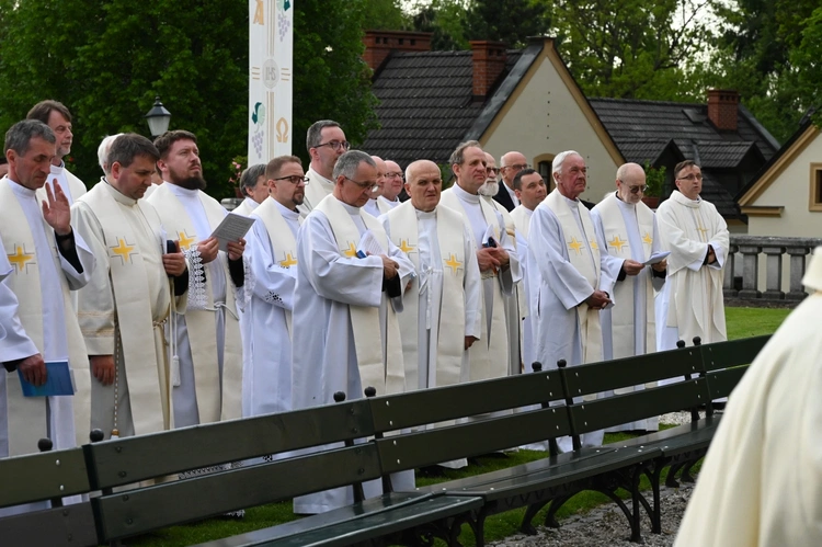 Jubileuszowa pielgrzymka kapłanów do sanktuarium św. Jacka