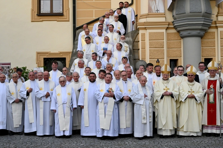 Jubileuszowa pielgrzymka kapłanów do sanktuarium św. Jacka