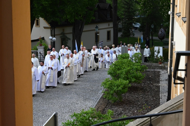 Jubileuszowa pielgrzymka kapłanów do sanktuarium św. Jacka