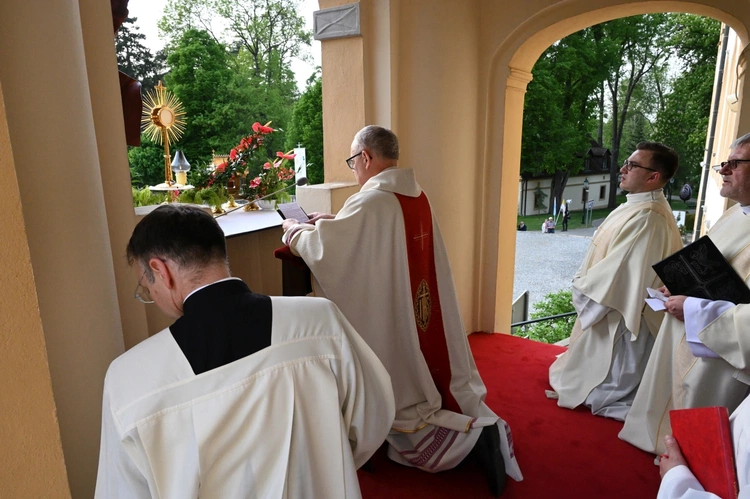 Jubileuszowa pielgrzymka kapłanów do sanktuarium św. Jacka