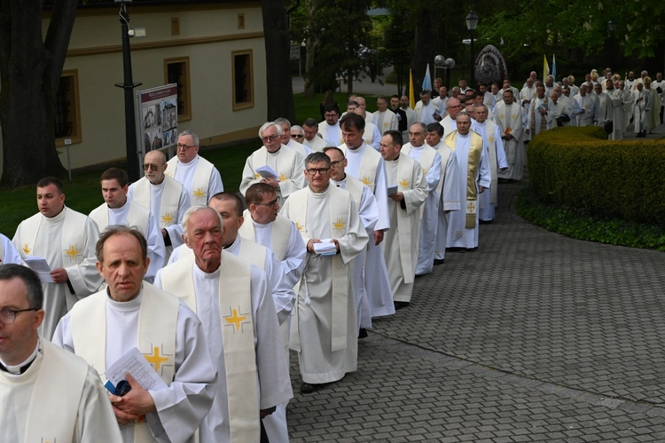 Jubileuszowa pielgrzymka kapłanów do sanktuarium św. Jacka
