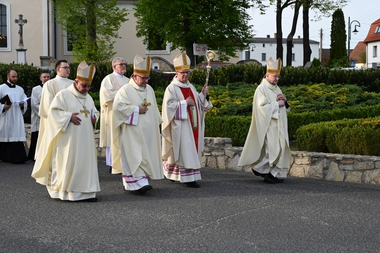 Jubileuszowa pielgrzymka kapłanów do sanktuarium św. Jacka