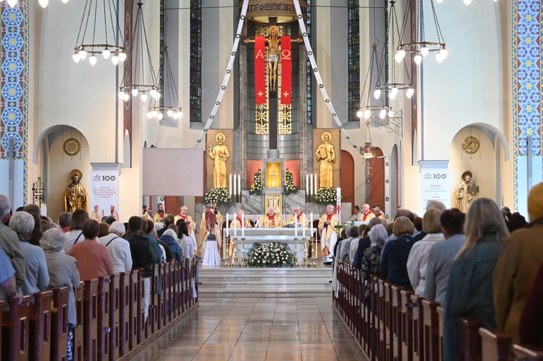 100-lecie parafii Świętych Apostołów Piotra i Pawła w Opolu