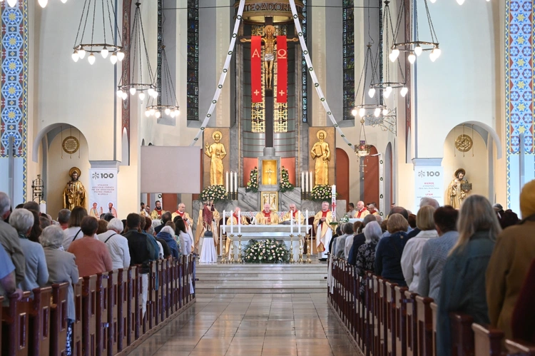 100-lecie parafii Świętych Apostołów Piotra i Pawła w Opolu