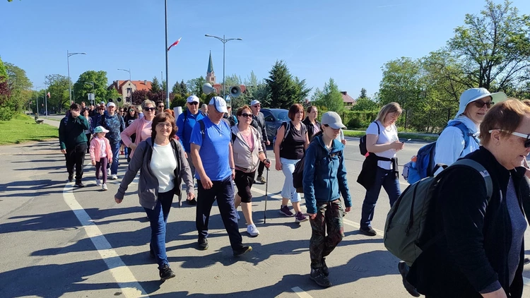 Pielgrzymkowa majówka z Sobótki do Sulistrowiczek