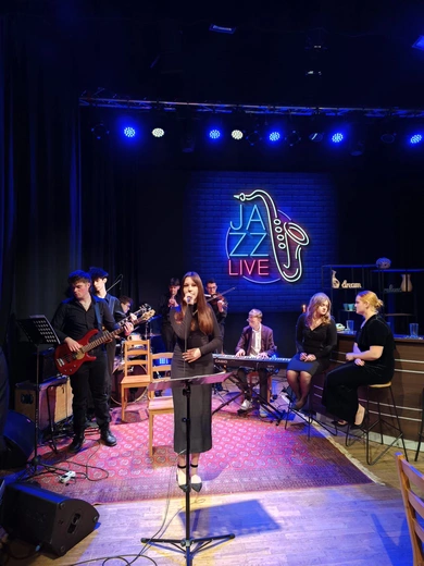 "Bar Nostalgia" - jazzowy spektakl