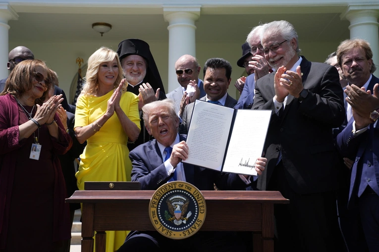 USA: kardynał i biskup w komisji ds. wolności religijnej