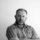 Fejsbukowa woda święcona