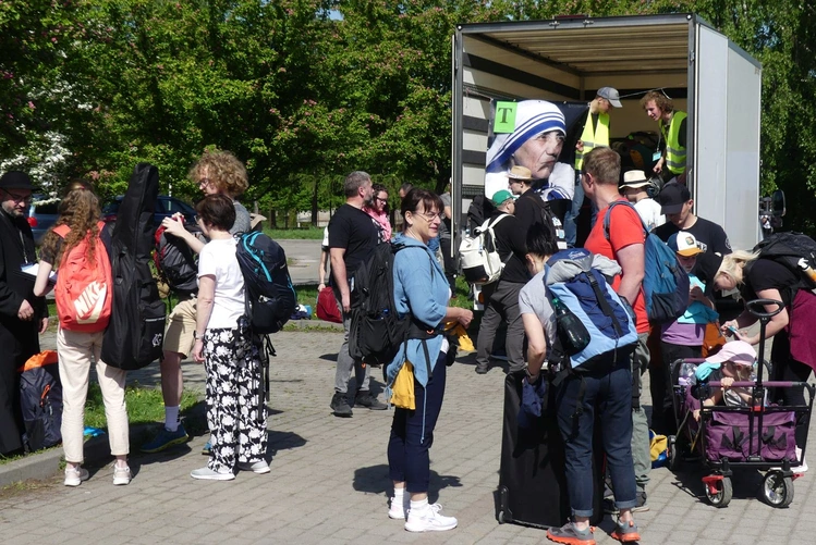 Pielgrzymi łagiewniccy dają świadectwo wiary - 2025