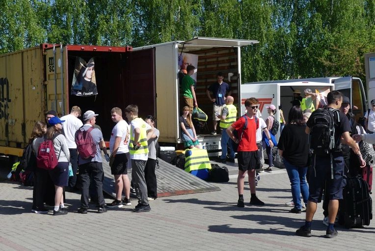 Pielgrzymi łagiewniccy dają świadectwo wiary - 2025