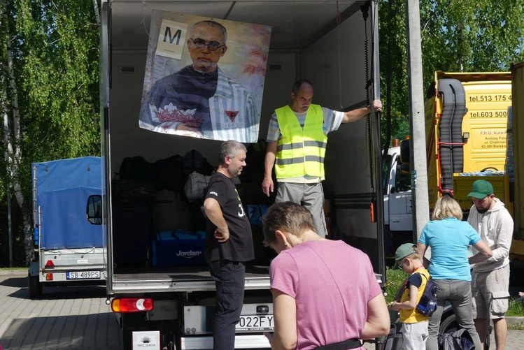 Pielgrzymi łagiewniccy dają świadectwo wiary - 2025