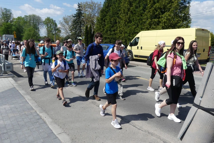 1. Grupa św. Faustyny w drodze do Łagiewnik - 2025