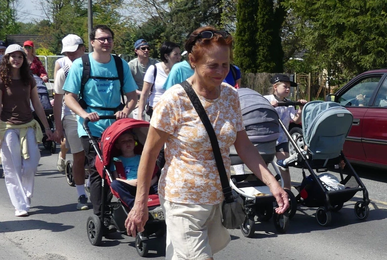 1. Grupa św. Faustyny w drodze do Łagiewnik - 2025