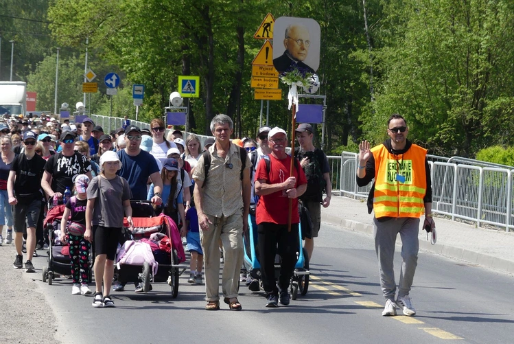 2. Grupa bł. Ks. Michała Sopoćki w drodze do Łagiewnik - 2025