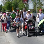 4. Grupa św. abp. Józefa Bilczewskiego w drodze do Łagiewnik - 2025