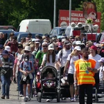 4. Grupa św. abp. Józefa Bilczewskiego w drodze do Łagiewnik - 2025