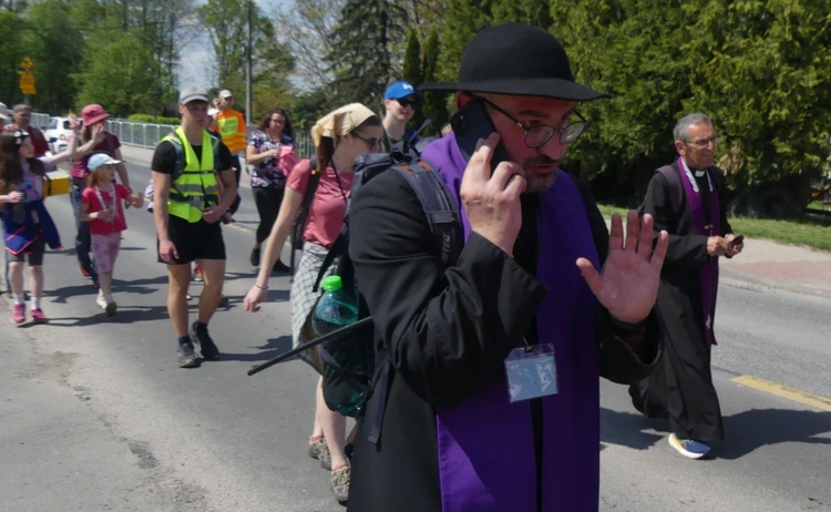 5. Grupa św. Matki Teresy w drodze do Łagiewnik - 2025