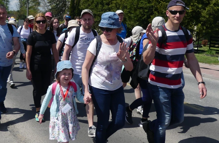 5. Grupa św. Matki Teresy w drodze do Łagiewnik - 2025