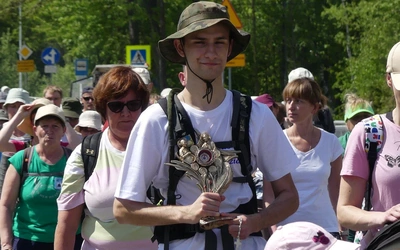 5. Grupa św. Matki Teresy w drodze do Łagiewnik - 2025