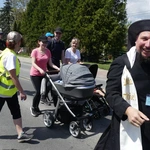 7. Grupa św. Brata Alberta w drodze do Łagiewnik - 2025