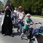 7. Grupa św. Brata Alberta w drodze do Łagiewnik - 2025