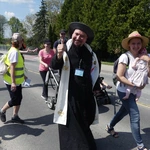 7. Grupa św. Brata Alberta w drodze do Łagiewnik - 2025