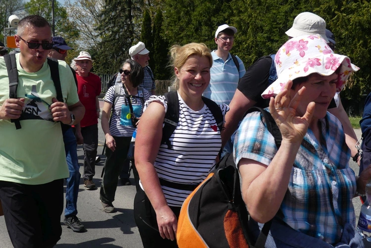 7. Grupa św. Brata Alberta w drodze do Łagiewnik - 2025