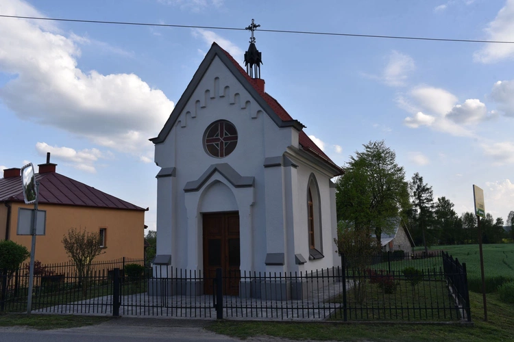 Parafia NMP Królowej Polski w Ostrowie