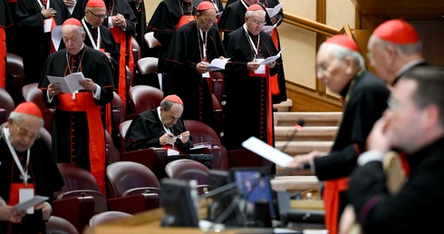 IX Kongregacja Generalna, w poniedziałek kardynałowie spotkają się dwa razy