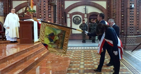 Msza Święta w intencji ojczyzny w gliwickiej katedrze 