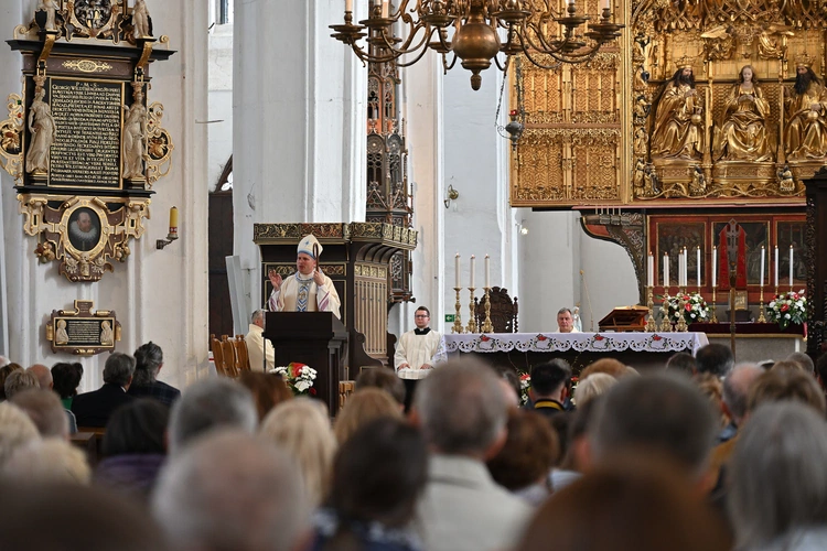 Liturgia 3 maja w bazylice Mariackiej