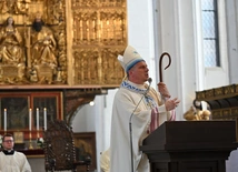 Bp Przyborek: Cierpliwość Maryi to siła miłości, nie słabość
