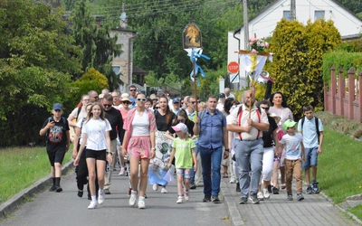 Radlin-Turza Śląska. Piesza pielgrzymka Ruchu Szensztackiego