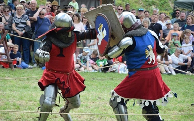 Przenieśli się w czasie i poczuli ducha średniowiecza