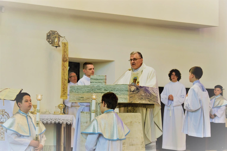 Testament z krzyża i historii - 3 Maja w parafii ludzi pracy